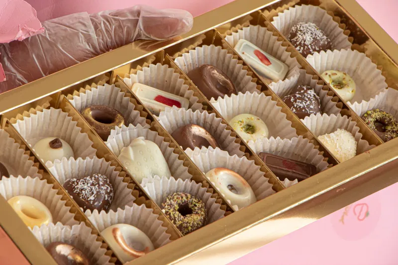 Your Own Candy Shop: How to Build a Beautiful Filled Chocolate Bonbon Box from Scratch